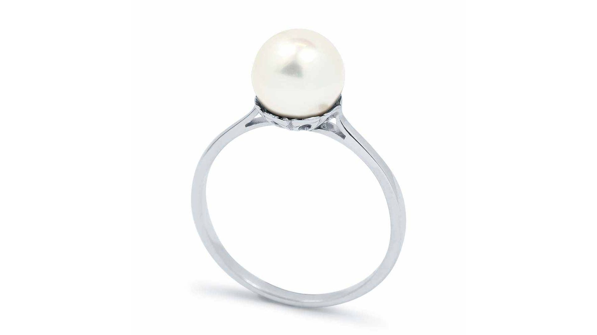 Elegáns gyöngy gyűrű kollekció a White & Black jewellerynél